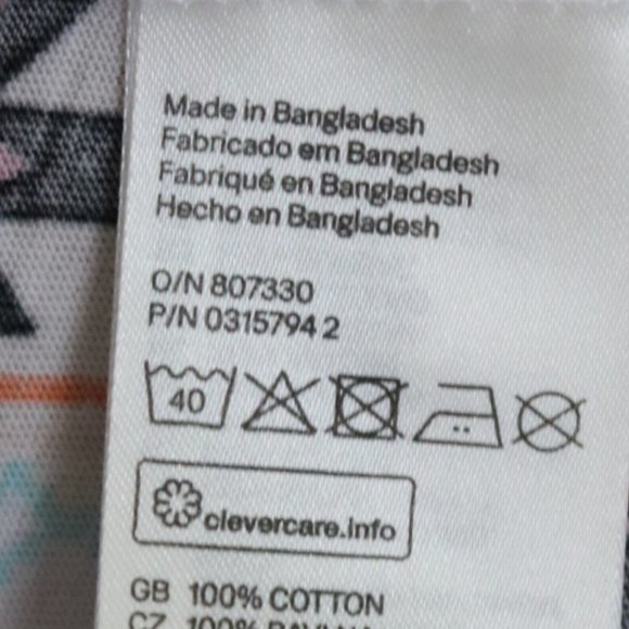 H&M Short Tribal, Aztec Shirt - Picture 7 of 7